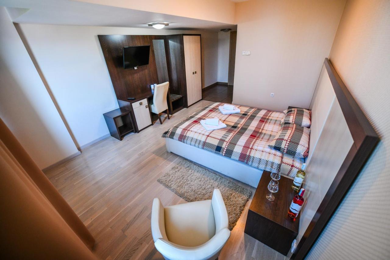La Casa Apartments Banja Luka Buitenkant foto